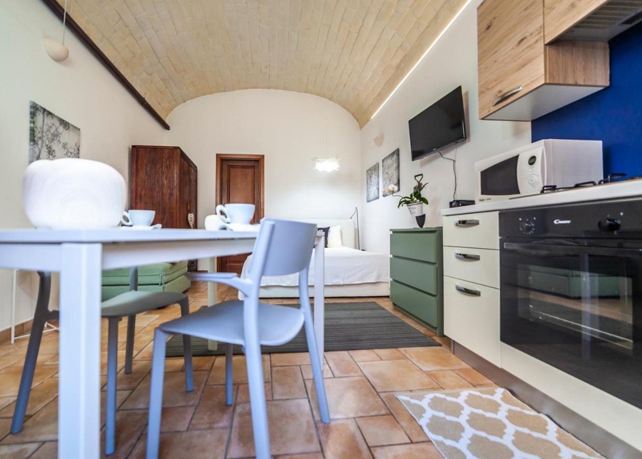 Suite Home Al Centro Di Sassari Exterior photo