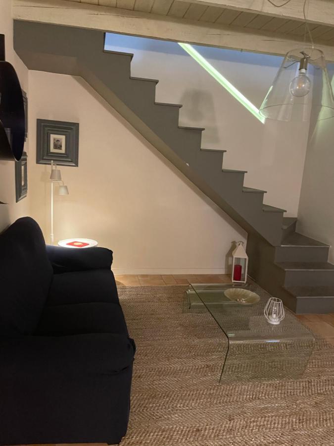 Suite Home Al Centro Di Sassari Exterior photo